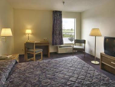 Howard Johnson By Wyndham Iowa La Zewnętrze zdjęcie